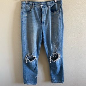 American Eagle Mom Jeans